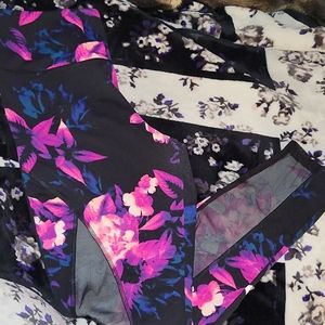 VS Pink Ultimate Leggings